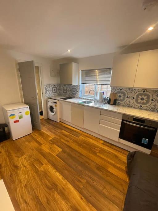 One Bedroom Annex With Private Entrance Morden  Екстер'єр фото